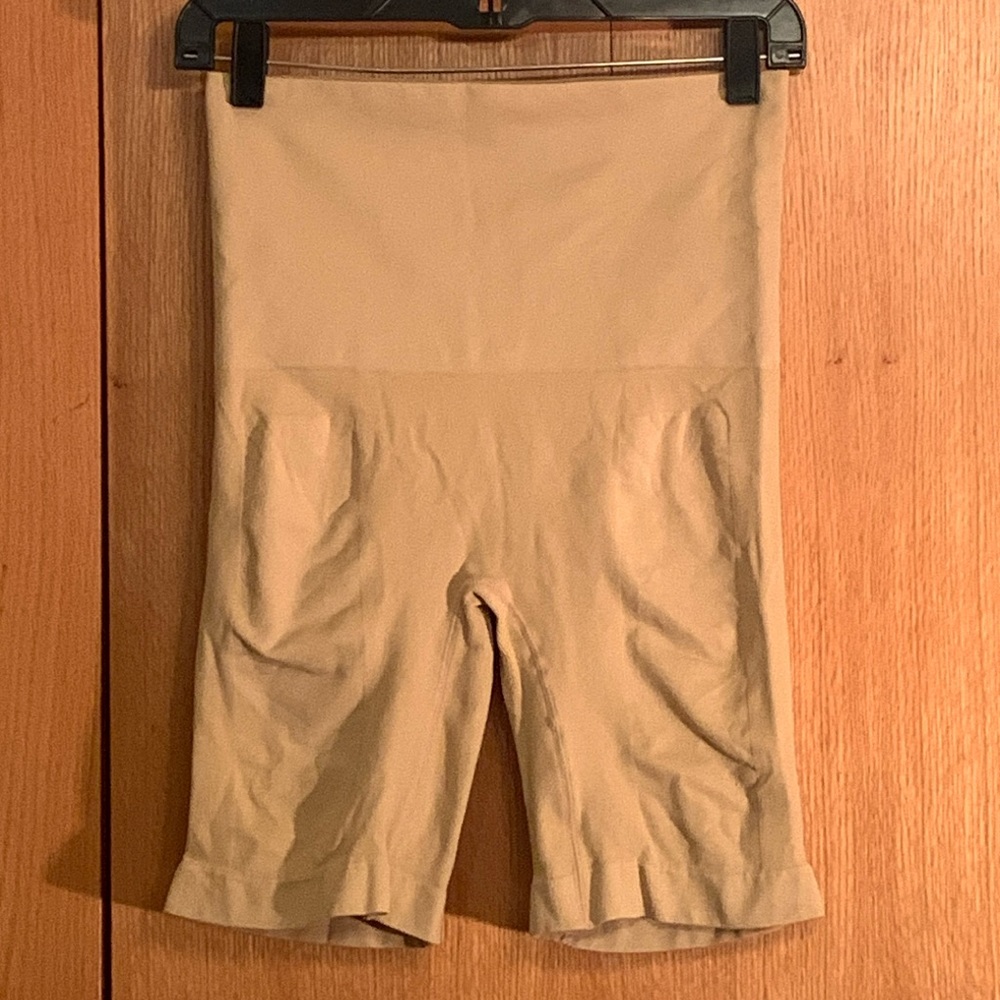 Beige LARGE Shapewear high waist shaper bike shorts mid thigh ribbed fabric EUC